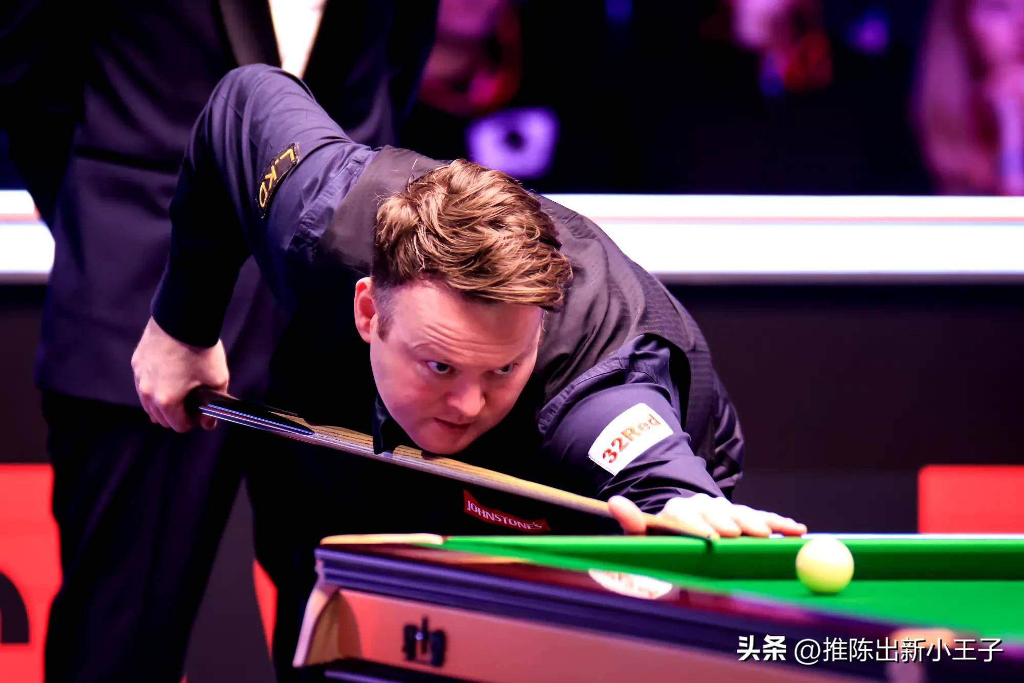 并签下年薪 并签下年薪