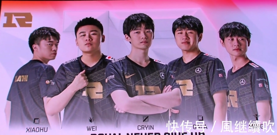 伴随着大量 伴随着大量